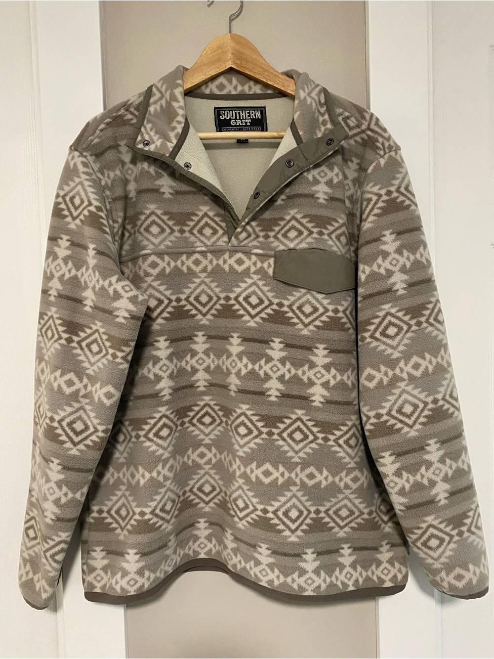 Southern Grit Men’s Aztec Pullover Fleece - Taupe/Beige
